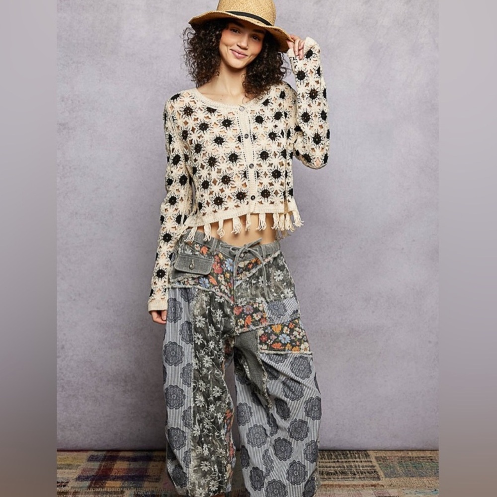POL Crochet Cropped Cardigan in Cream and Black - Picture 3 of 12